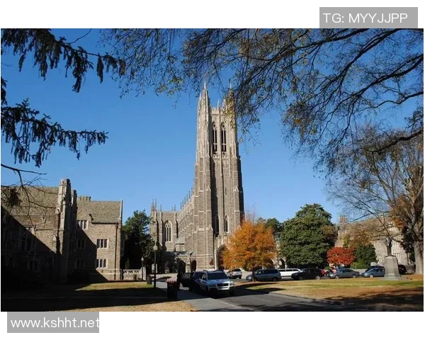 2019年3月杜克大学与北卡大学的经典对决回顾与精彩瞬间分析 2019年3月杜克大学与北卡大学的经典对决回顾与精彩瞬间分析